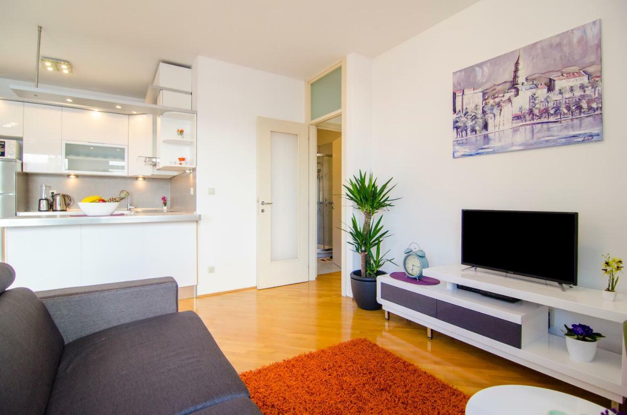 Split Apartment Sinisa Exteriör bild